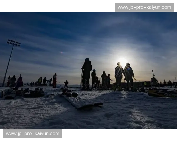 滑雪比赛的速度与温度：让激情在雪道上落地生根